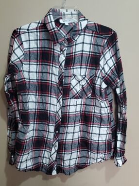 My Style  Plaid Button-Up Shirt - Black/White/Red Size Large